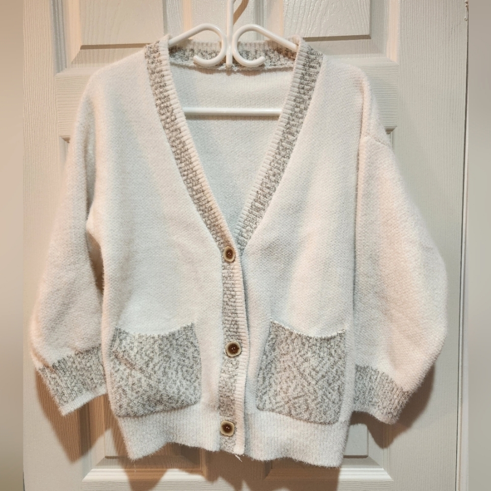 Soft and cozy Women's Sweater Cardigan